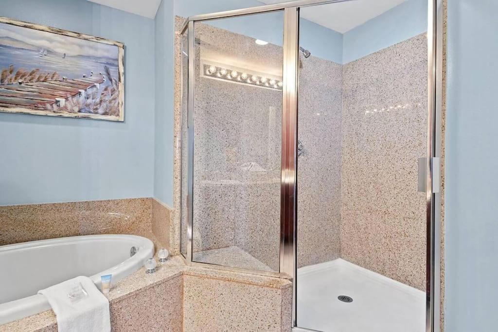 Laketown Wharf 1523 By Emerald Coast Retreats Apartment *