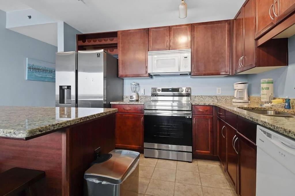 Laketown Wharf 1523 By Emerald Coast Retreats Apartment *