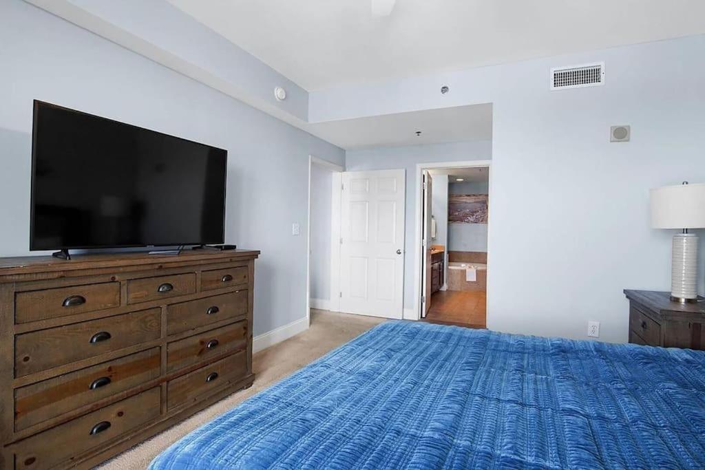 Laketown Wharf 1523 By Emerald Coast Retreats Apartment
