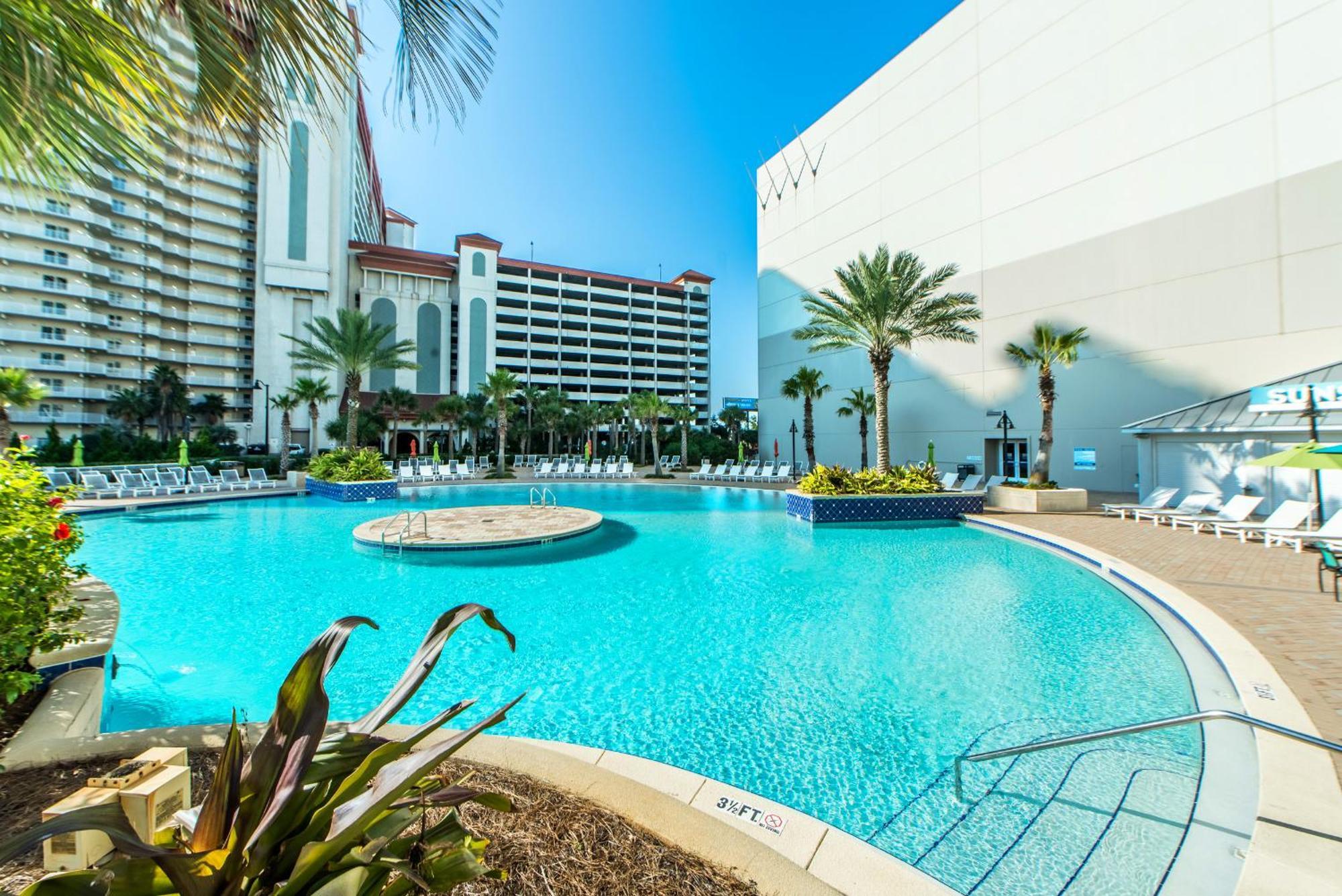Laketown Wharf 1523 By Emerald Coast Retreats Panama City Beach
