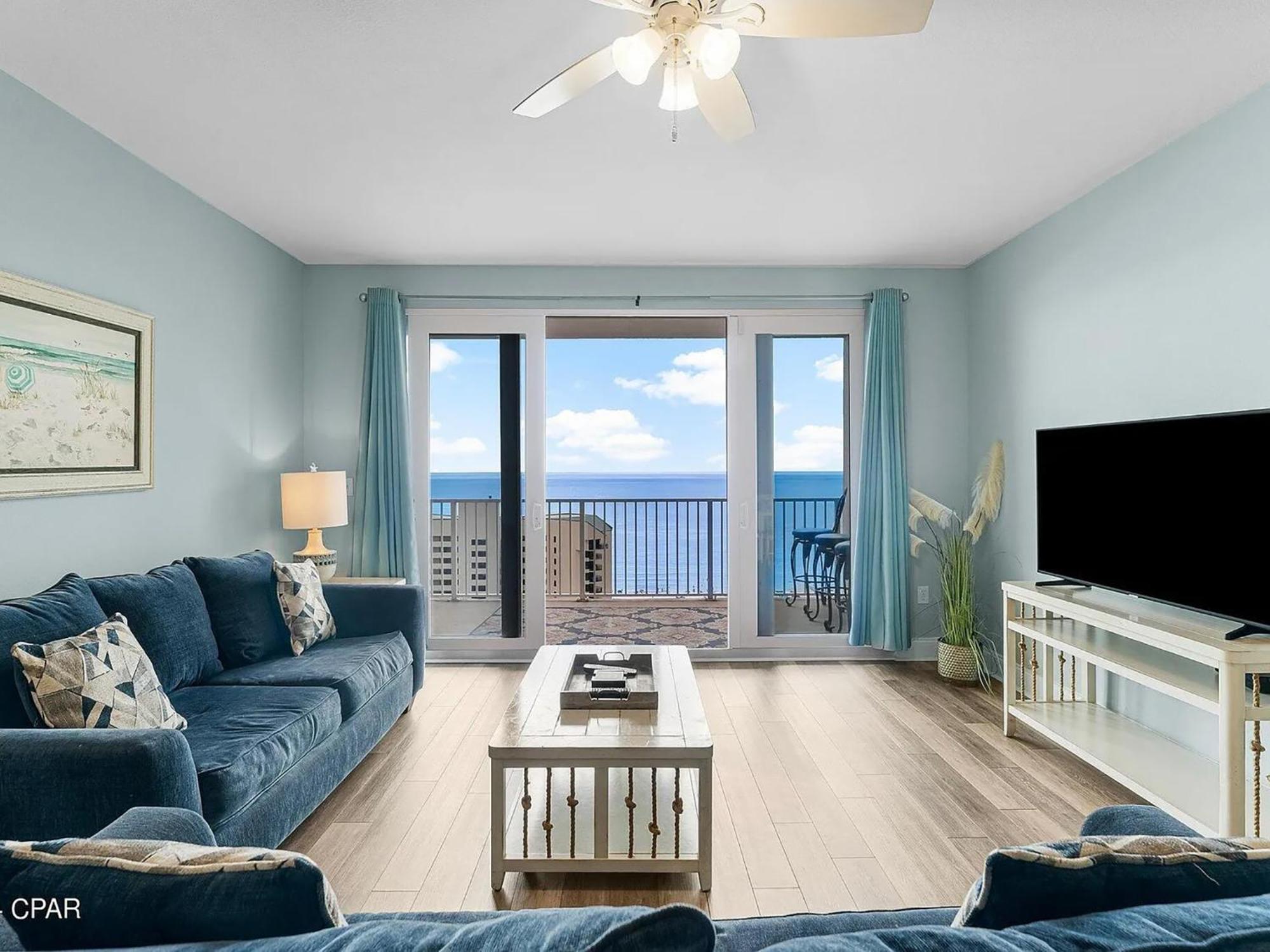 Apartment Laketown Wharf 1523 By Emerald Coast Retreats