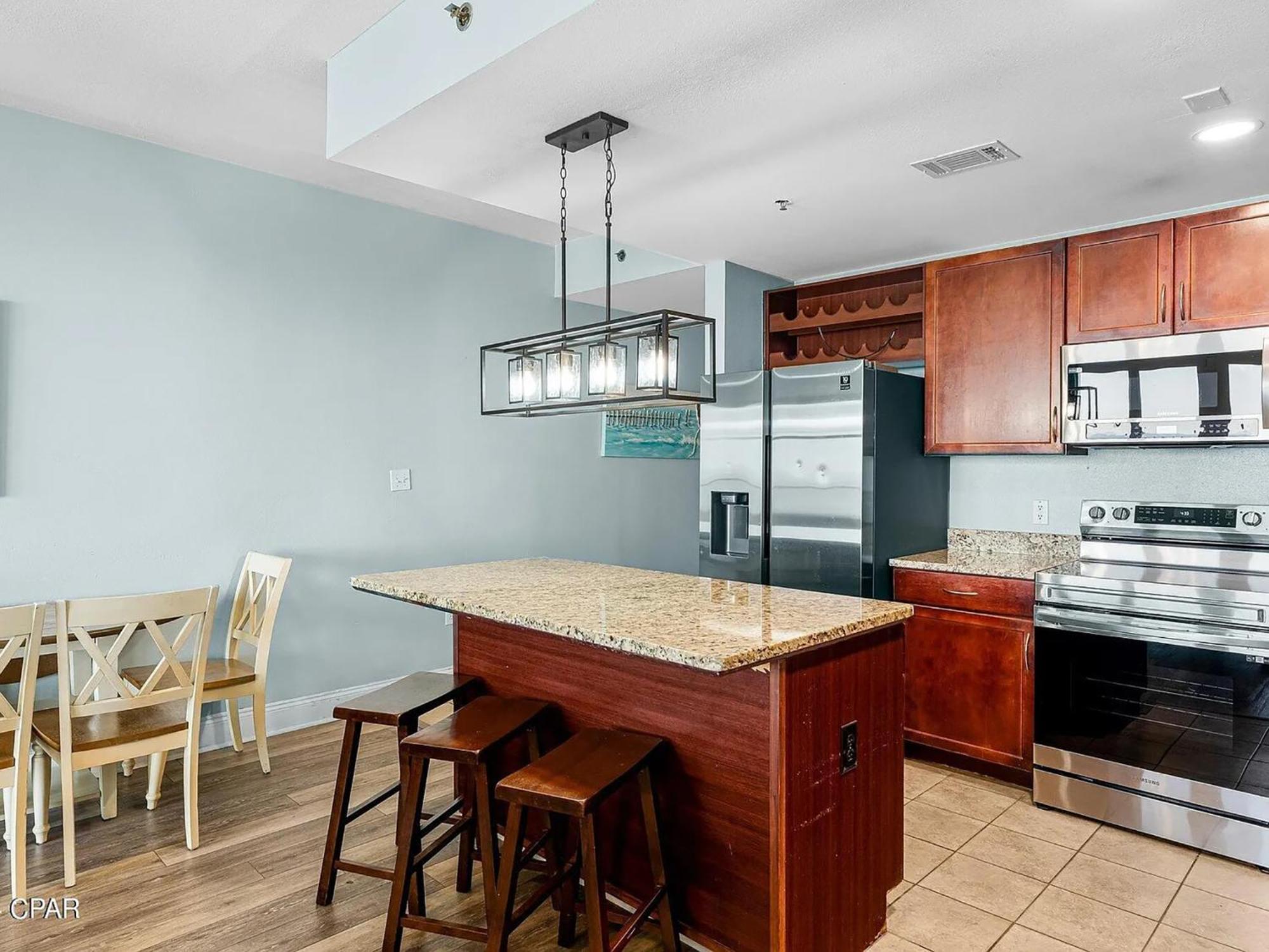 Laketown Wharf 1523 By Emerald Coast Retreats