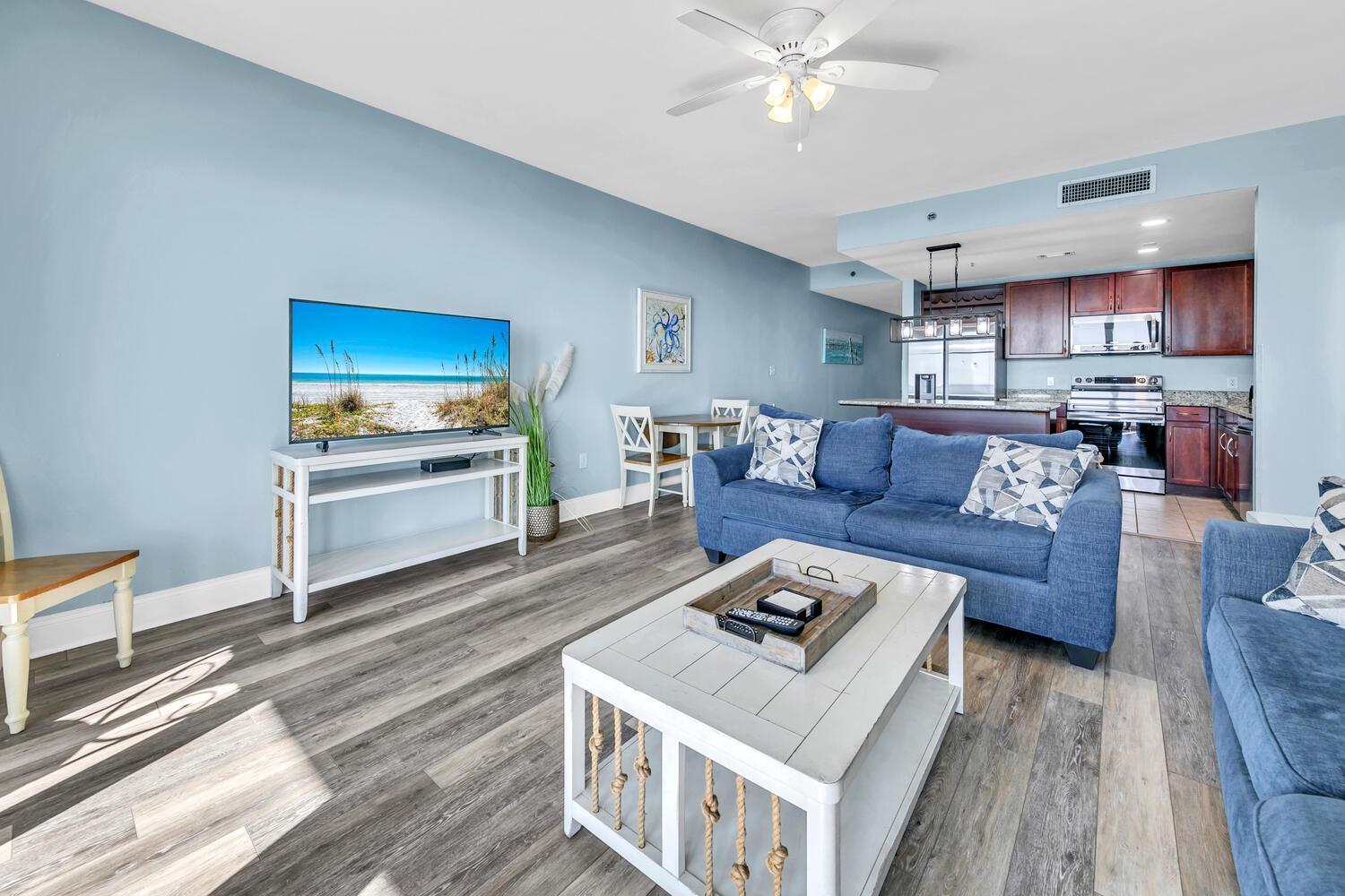 Apartment Laketown Wharf 1523 By Emerald Coast Retreats *
