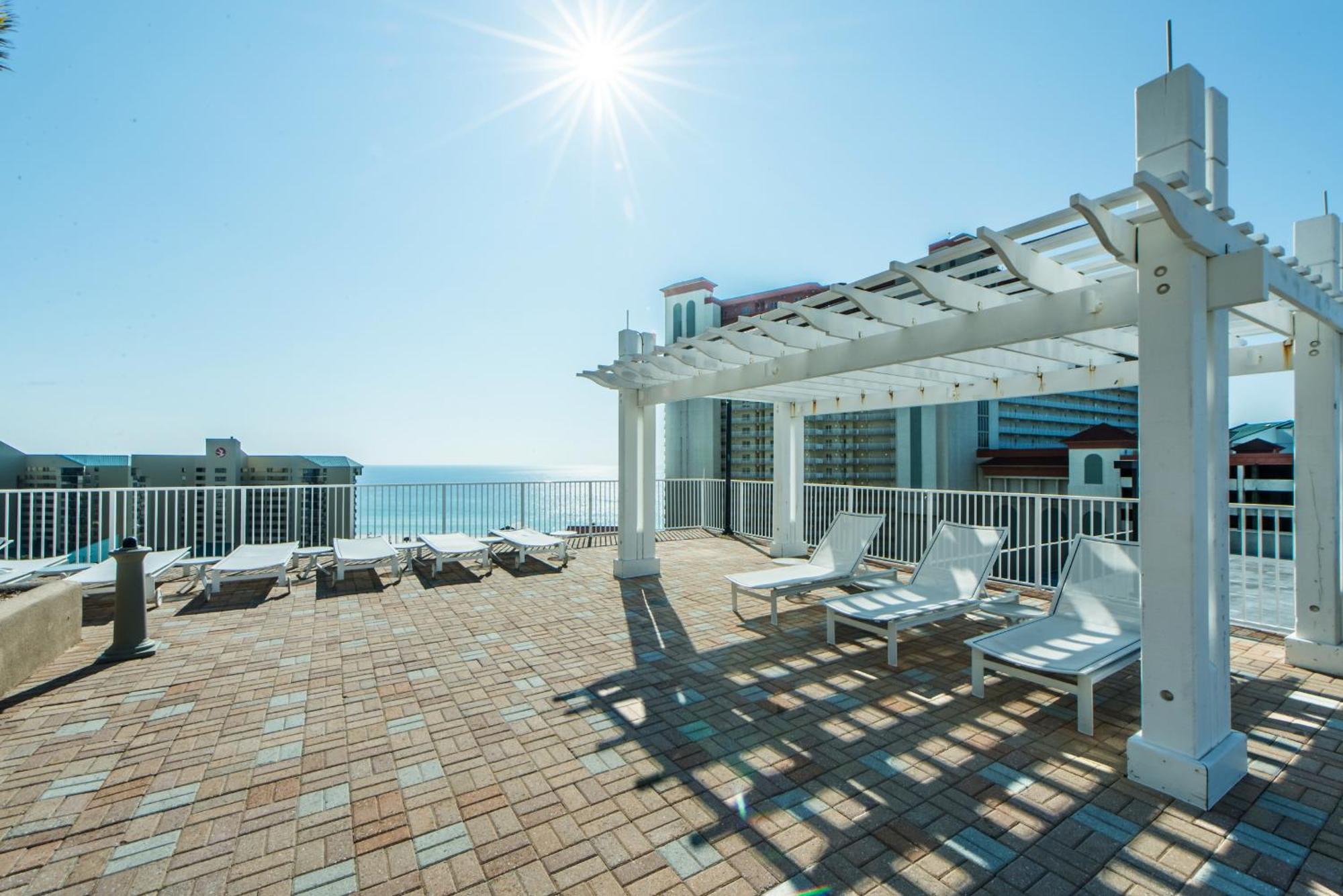 Apartment Laketown Wharf 1523 By Emerald Coast Retreats *