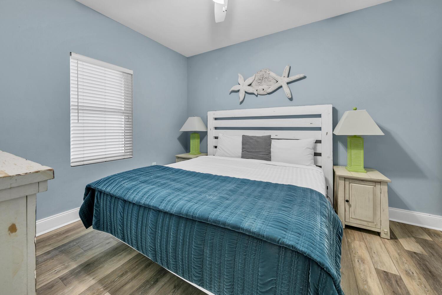 Apartment Laketown Wharf 1523 By Emerald Coast Retreats *